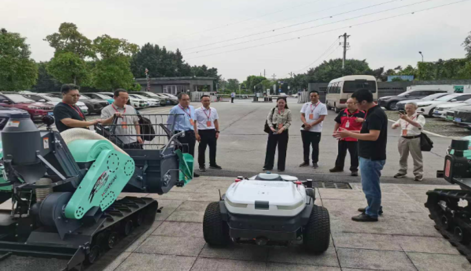 中国农业机械学会“科创中国”现代农业生产技术装备科技服务团赴重庆调研